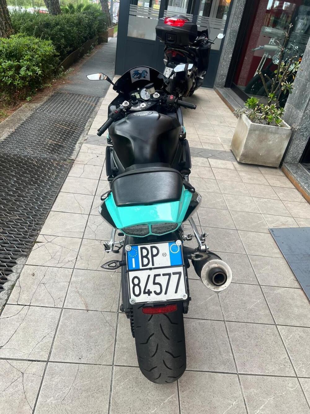 Yamaha YZF R6 (2003 - 04) (4)