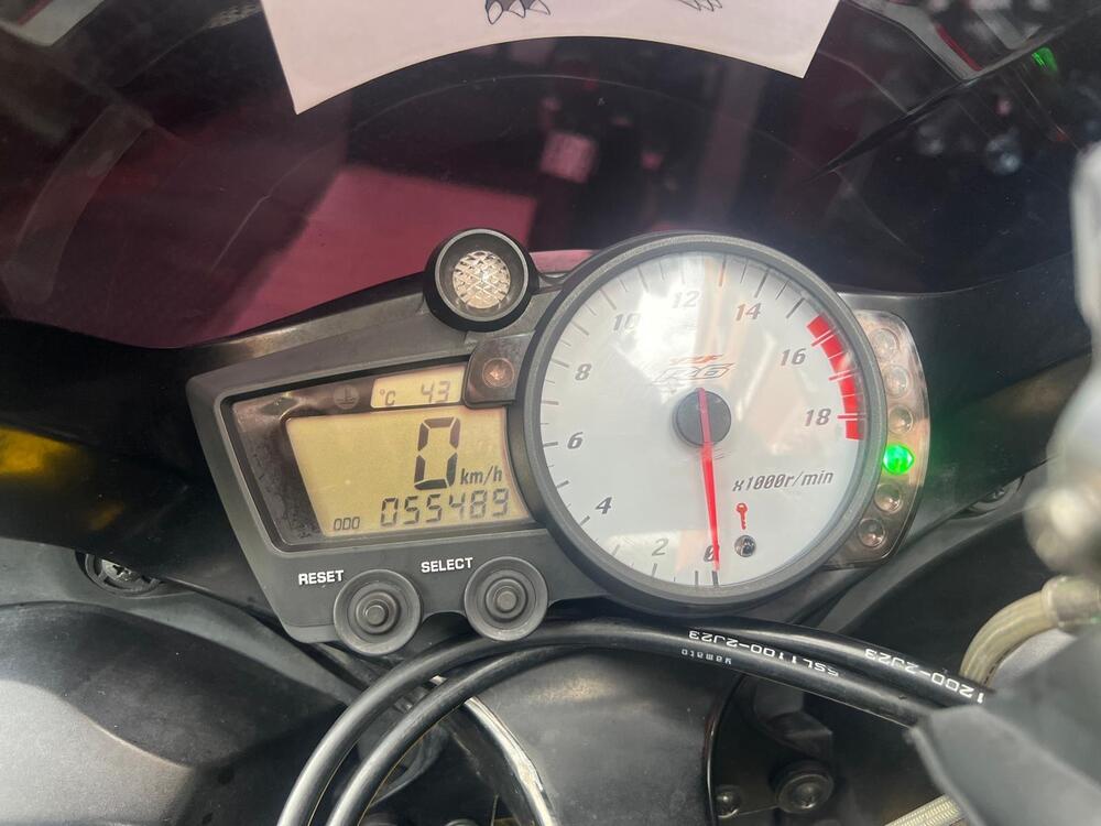 Yamaha YZF R6 (2003 - 04) (7)