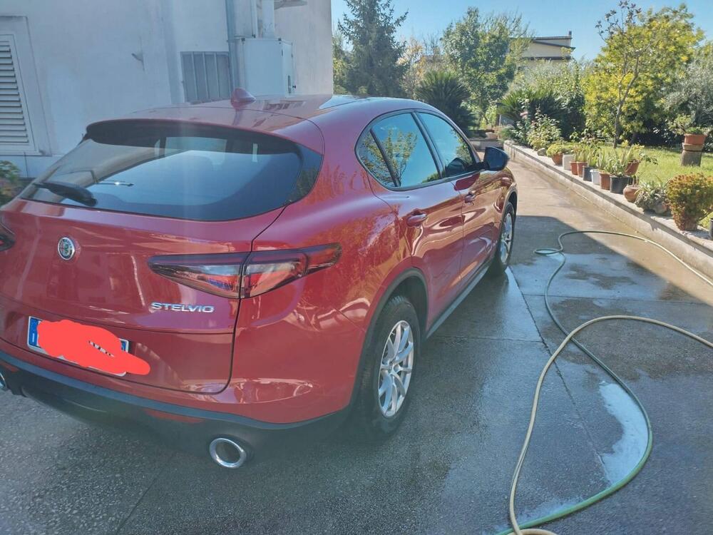 Alfa Romeo Stelvio usata a Caserta (9)