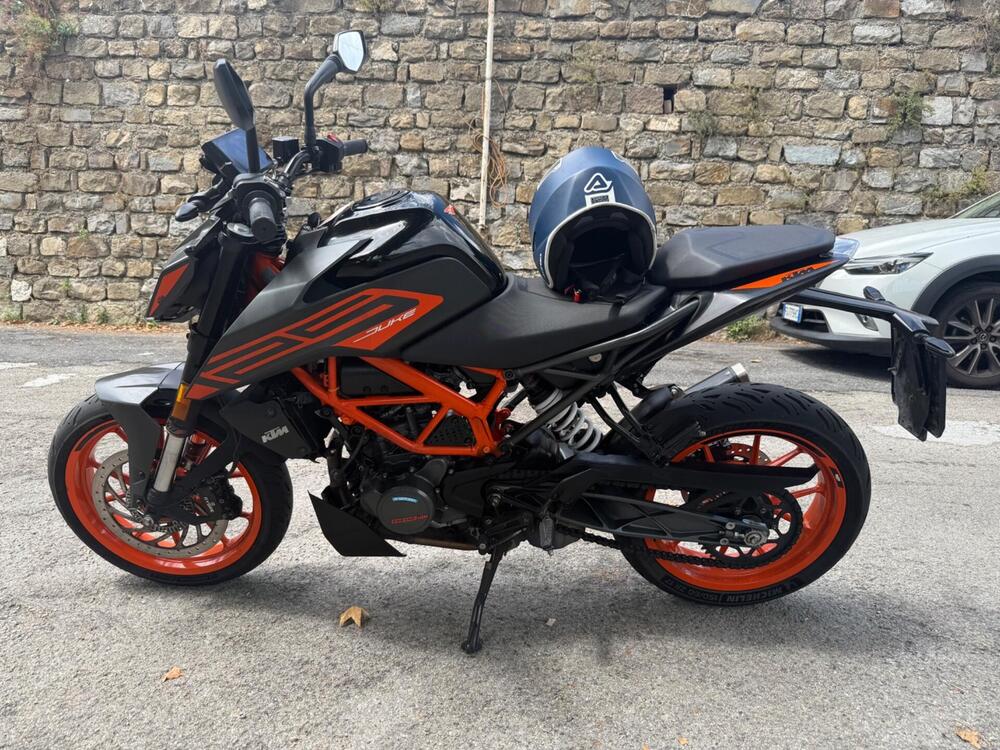 KTM 125 Duke (2021 - 23) (2)