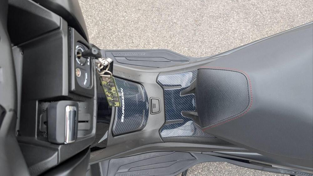 Suzuki Burgman AN 400 (2017 - 20) (7)