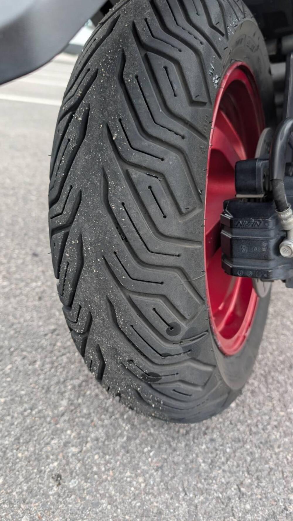 Suzuki Burgman AN 400 (2017 - 20) (11)