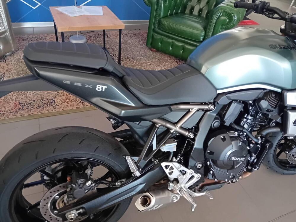 Suzuki GSX-8T (2025) (3)