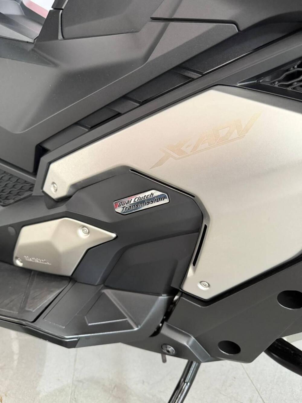 Honda X-ADV 750 DCT (2021 - 24) (2)