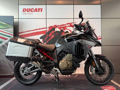Ducati Multistrada V4 S (2025) usata