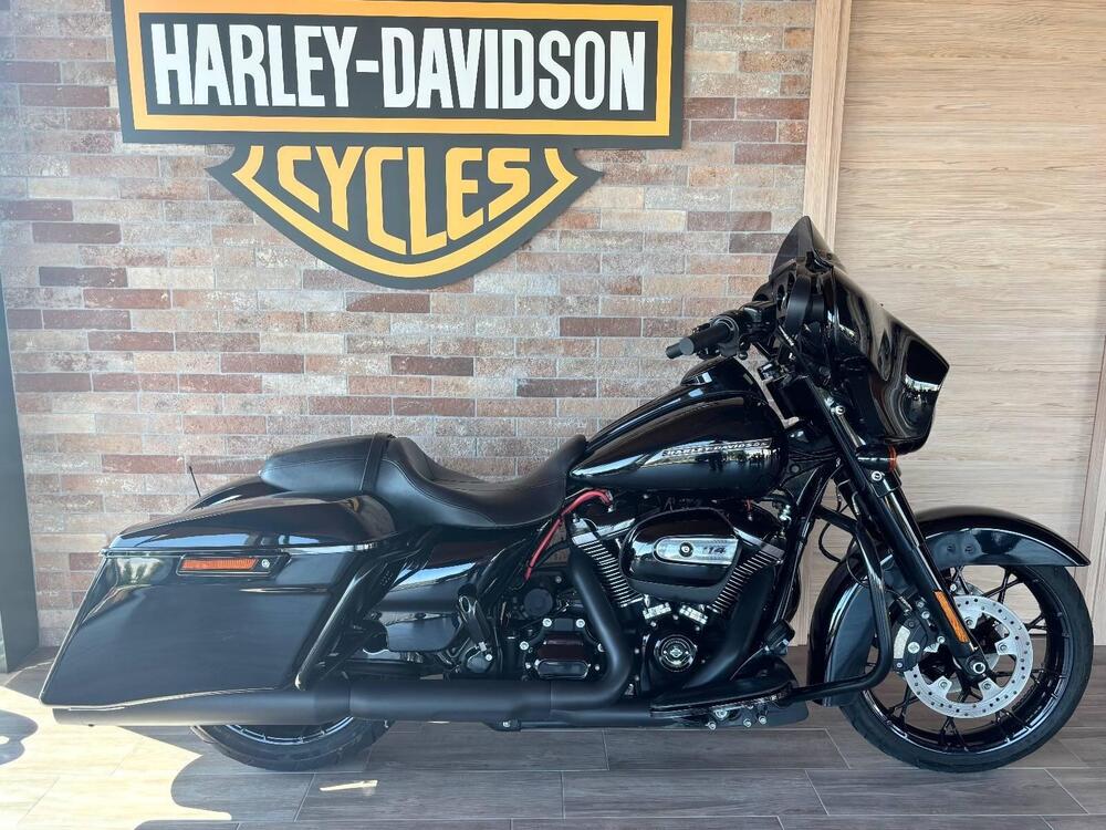 Harley-Davidson 114 Street Glide Special (2019 - 20) - FLHXS (8)