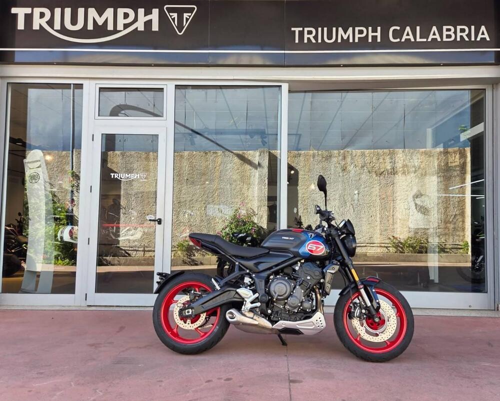 Triumph Trident 660 Triple Tribute Edition (2025 - 26) (3)