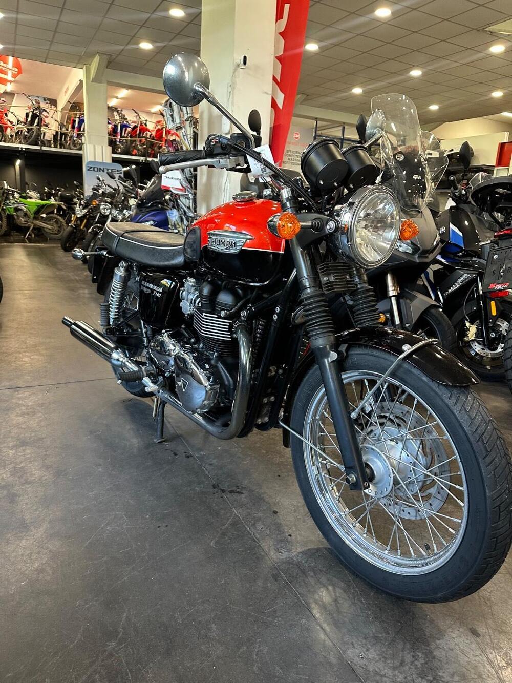 Triumph Bonneville T100 (2008 - 16) (6)