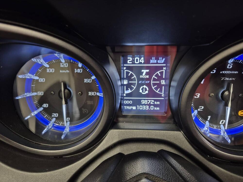 Yamaha T-Max 560 Tech Max (2020) (4)