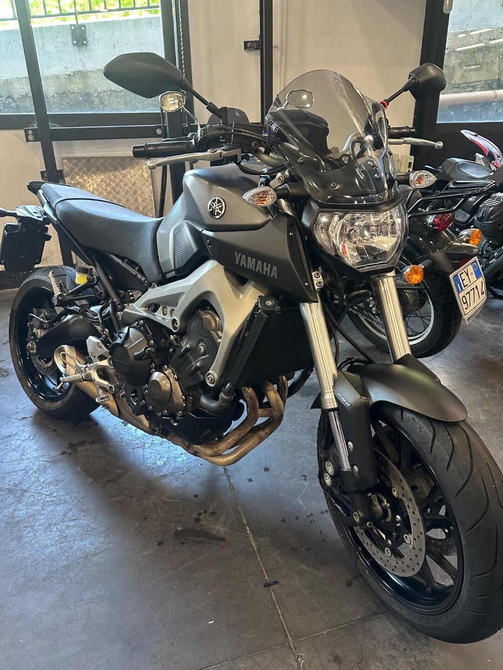 Yamaha MT-09 (2013 - 15) (2)