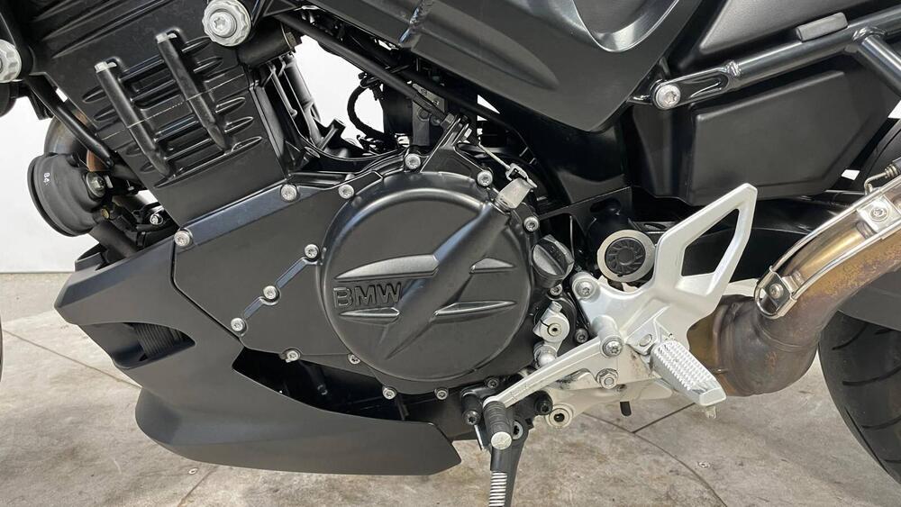 Bmw F 800 R (2015 - 16) (7)