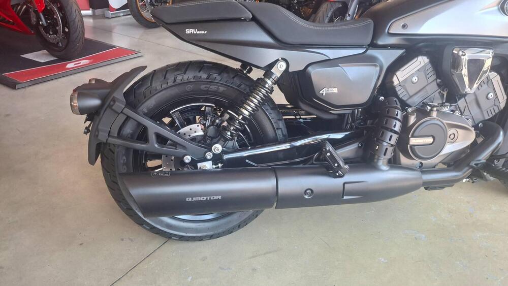 QJ Motor SRV 600 V (2025) (3)