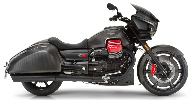 Moto Guzzi MGX-21 al via le prenotazioni