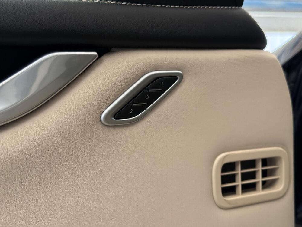 Maserati Ghibli usata a Agrigento (9)