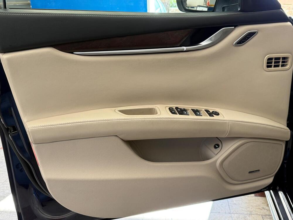 Maserati Ghibli usata a Agrigento (11)