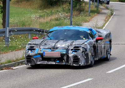 Ferrari SF90: la nuova erede sarà una belva ibrida da oltre 1.000 CV e tre motori elettrici [Foto Spia]