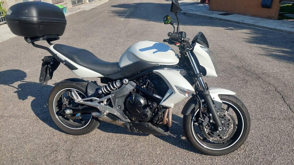 Kawasaki ER-6N (2009 - 11) (5)