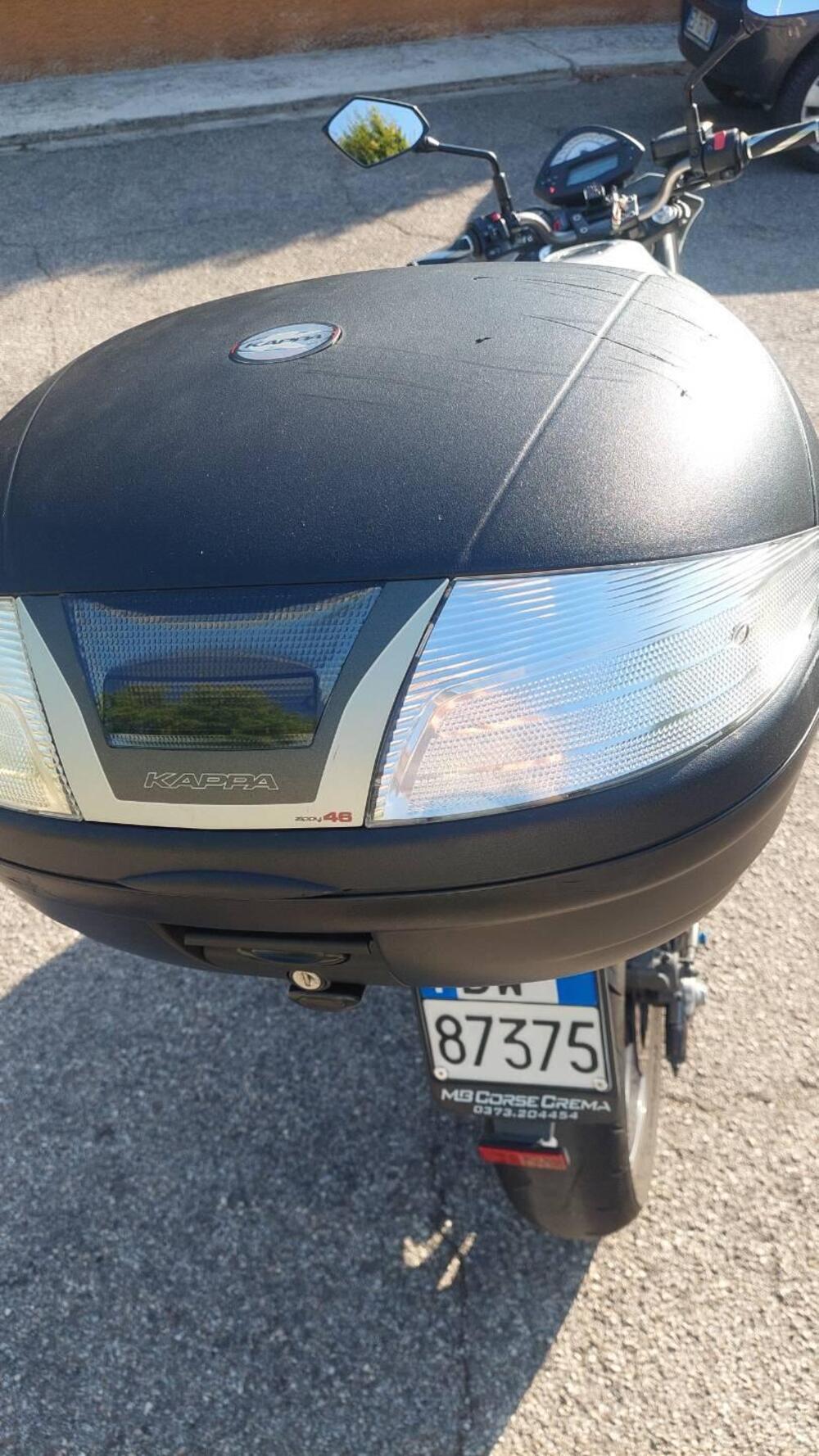 Kawasaki ER-6N (2009 - 11) (9)