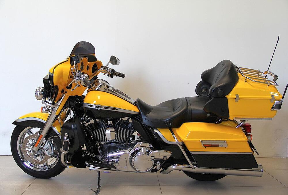 Harley-Davidson 1800 Electra Glide Ultra Classic (2012 - 13) - FLHTCUSE (10)