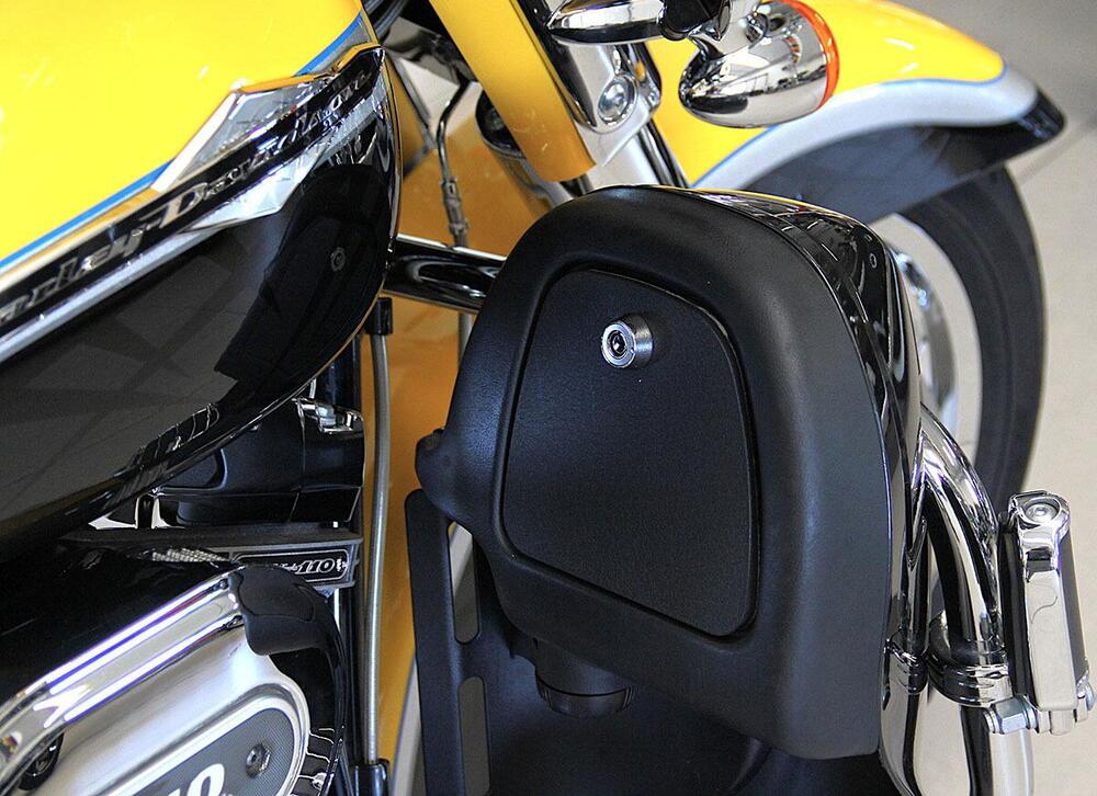 Harley-Davidson 1800 Electra Glide Ultra Classic (2012 - 13) - FLHTCUSE (5)