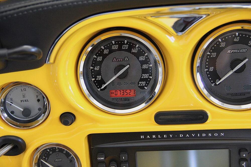 Harley-Davidson 1800 Electra Glide Ultra Classic (2012 - 13) - FLHTCUSE (9)