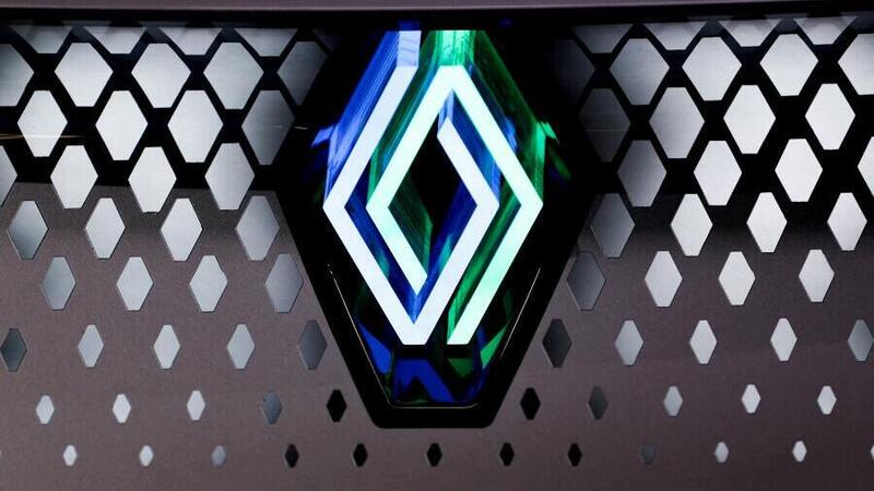 Renault: primi sei mesi 2025 in chiaroscuro, debutto ufficiale per il nuovo CEO Provost 