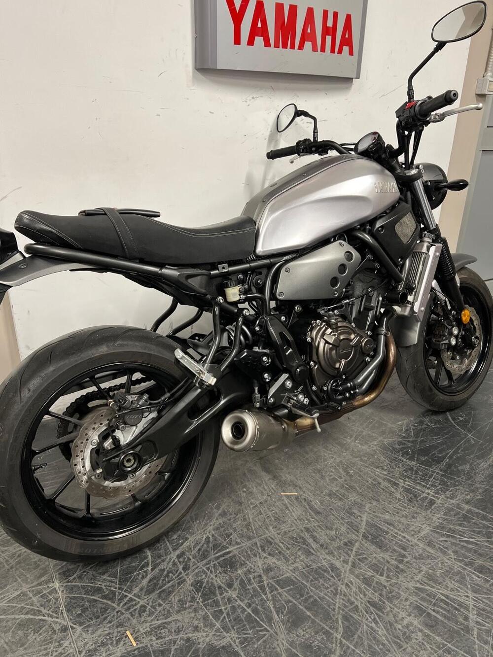 Yamaha XSR 700 ABS (2016 - 20) (4)