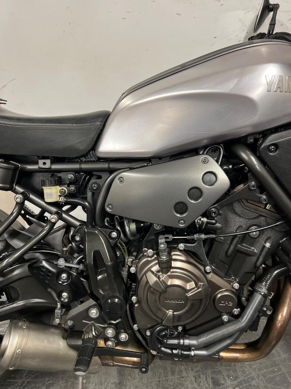 Yamaha XSR 700 ABS (2016 - 20) (6)