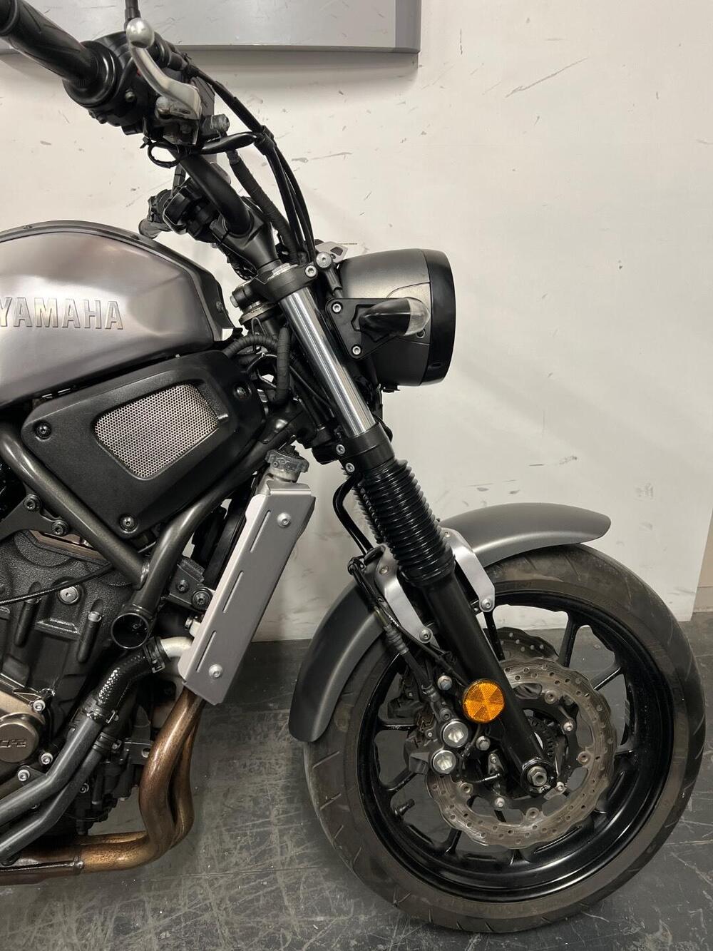 Yamaha XSR 700 ABS (2016 - 20) (7)