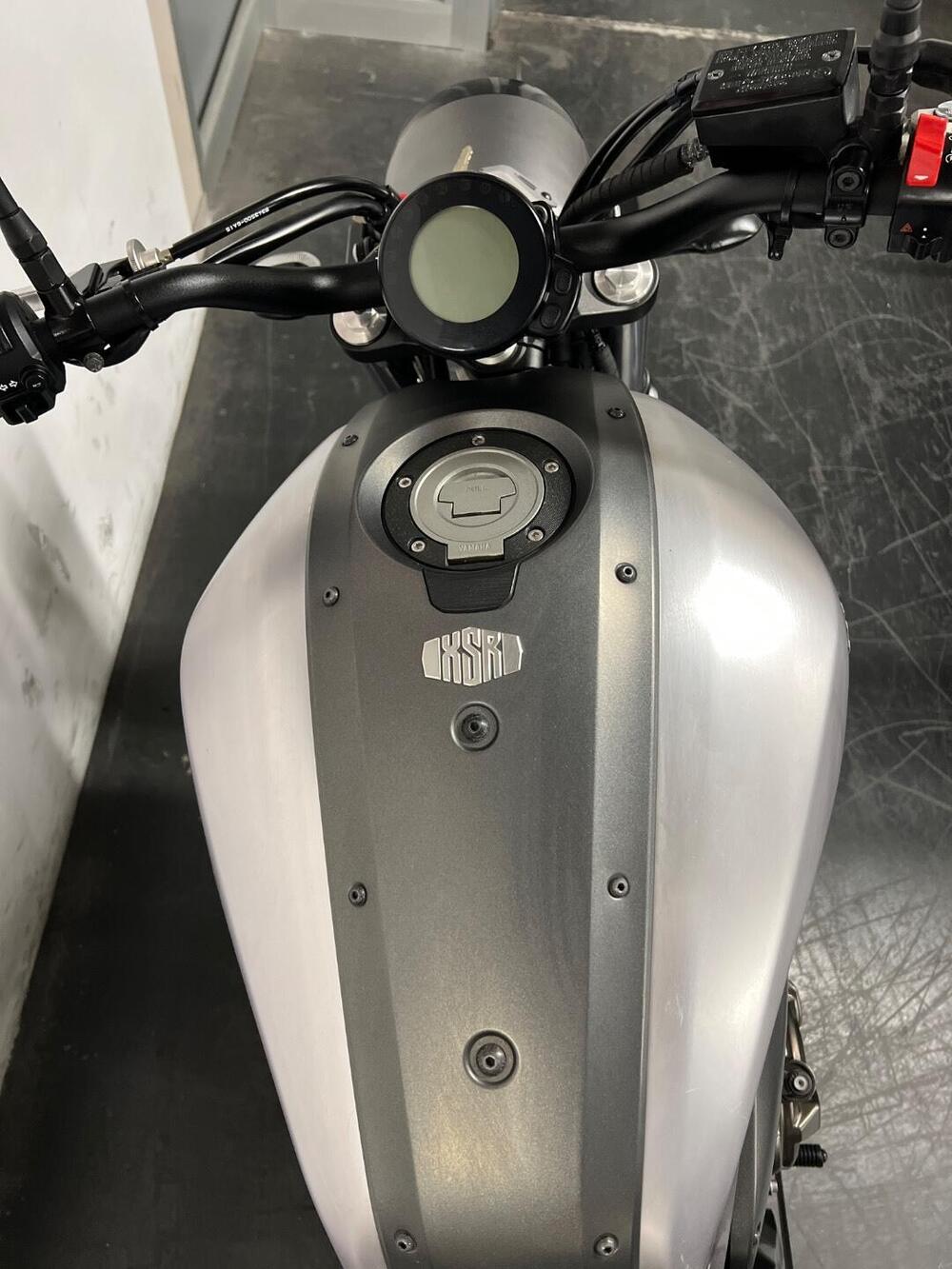 Yamaha XSR 700 ABS (2016 - 20) (9)