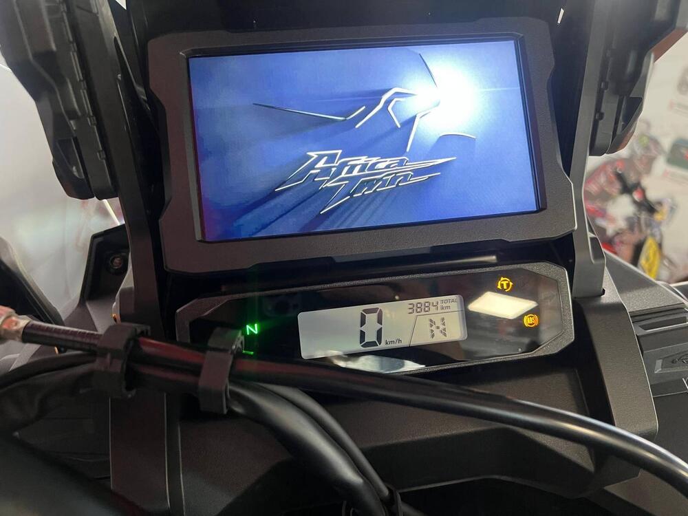 Honda Africa Twin CRF 1100L (2024 - 25) (9)