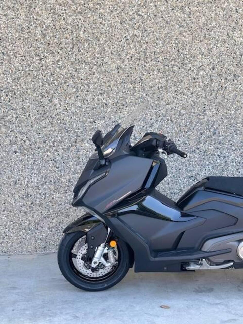 Kymco AK 575 Premium (2025) (3)