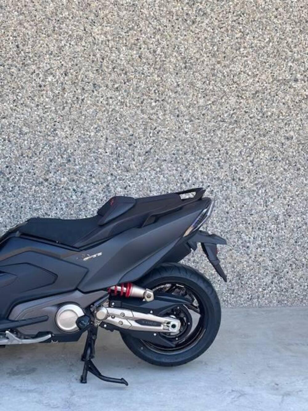 Kymco AK 575 Premium (2025) (4)