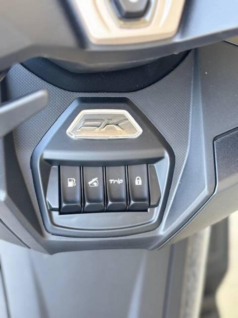 Kymco AK 575 Premium (2025) (8)