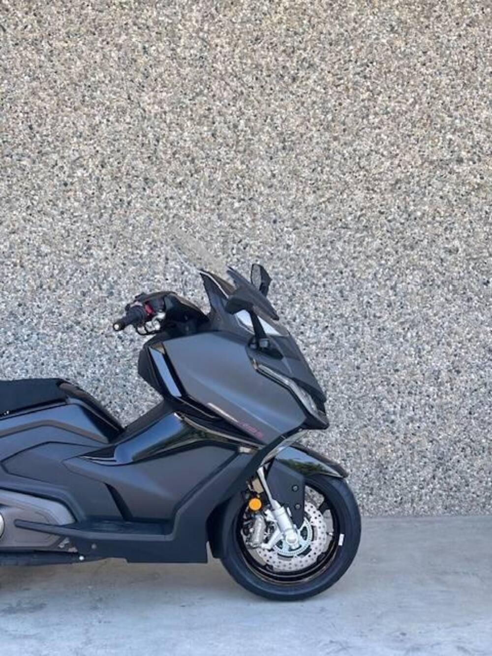 Kymco AK 575 Premium (2025) (9)