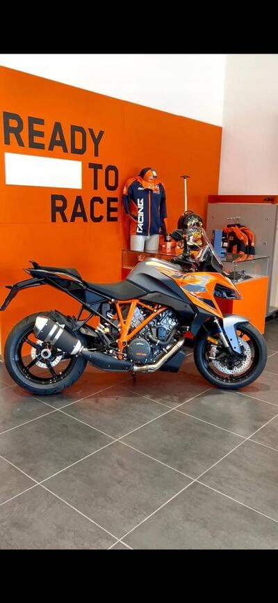 KTM 1290 Super Duke GT (2022 - 25) nuova