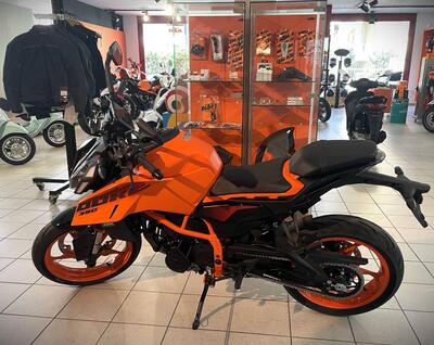 KTM 390 Duke (2024 - 26) nuova