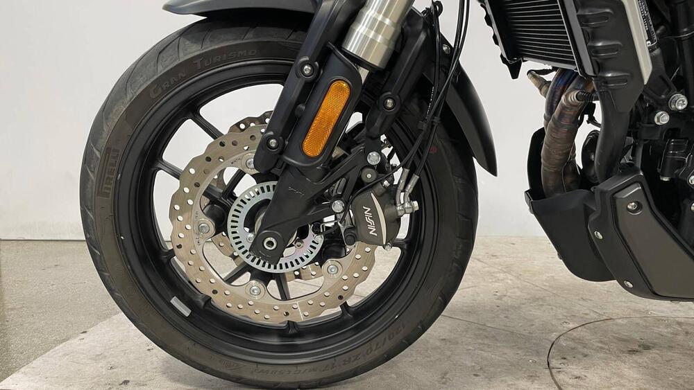 Voge Trofeo 500AC (2022 - 25) (3)