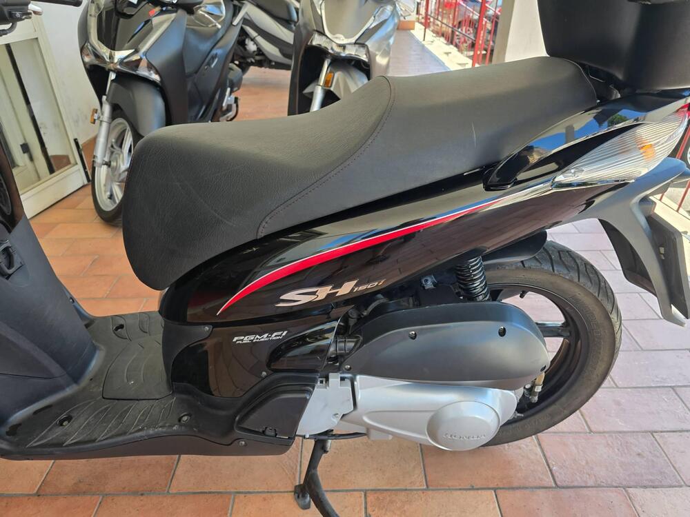 Honda SH 150 i (2009 - 12) (6)