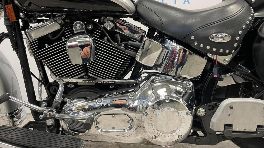 Harley-Davidson 1450 Heritage Classic (1999 - 02) - FLSTC (4)