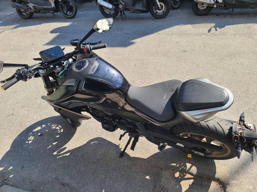 CFMOTO 800NK Sport (2023 - 26) (6)