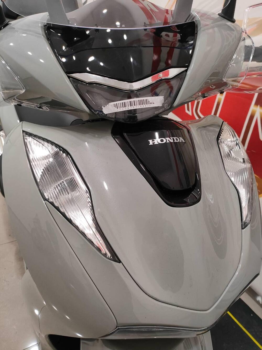 Honda SH 125i (2024 - 25) (4)