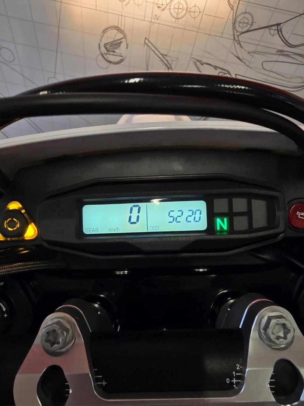 Husqvarna 701 Supermoto (2023 - 25) (6)