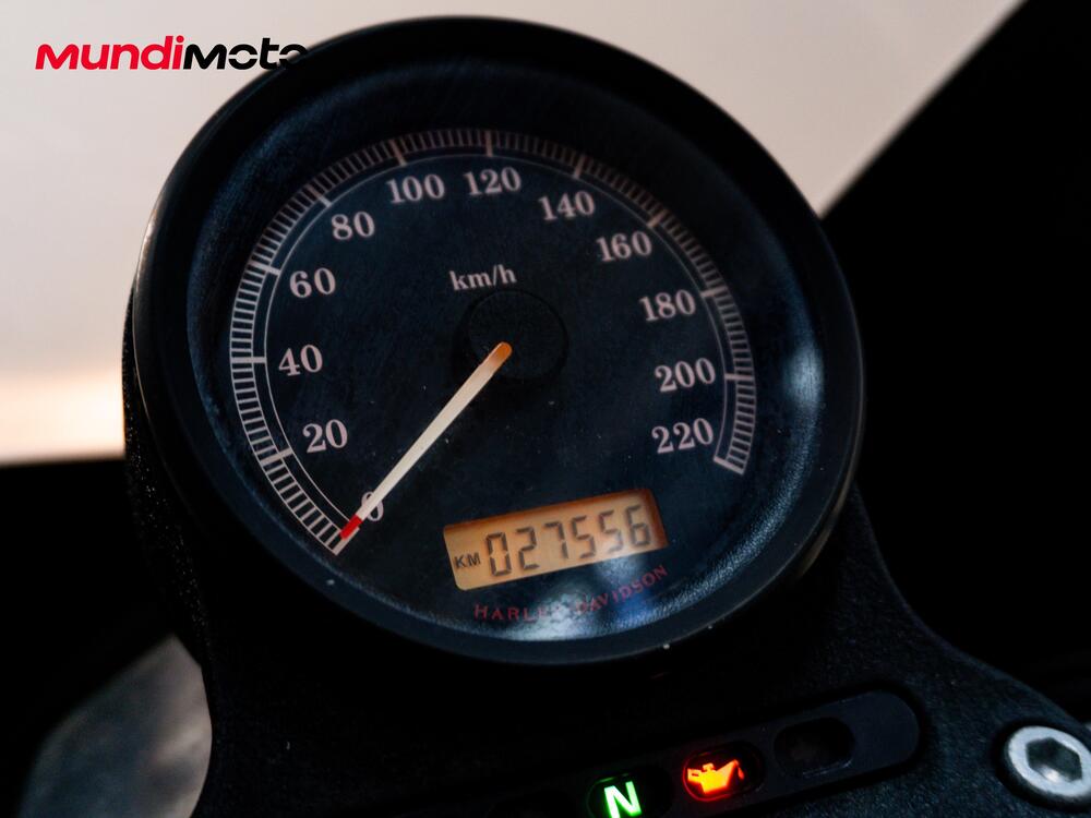 Harley-Davidson 883 SuperLow (2010 - 16) - XL 883L (10)