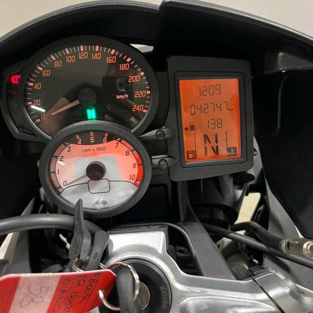 Bmw F 800 R (2012 - 14) (4)