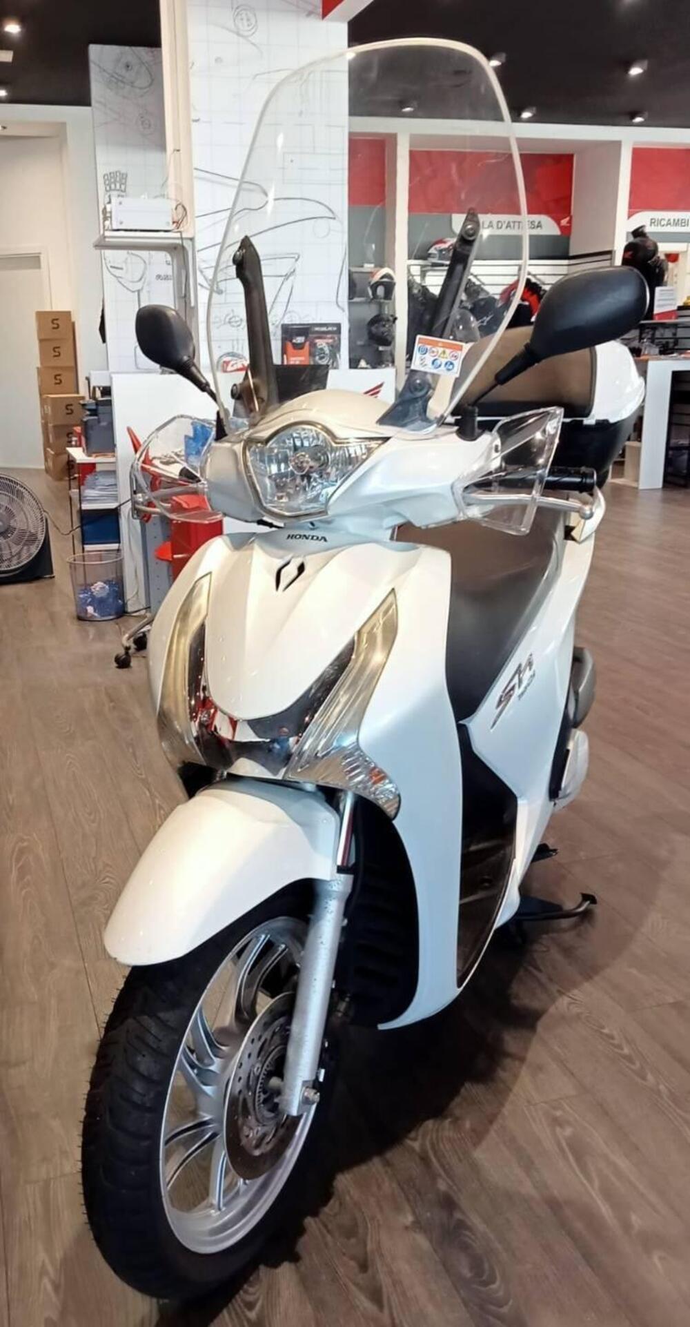 Honda SH 150 i ABS (2013 - 16) (3)