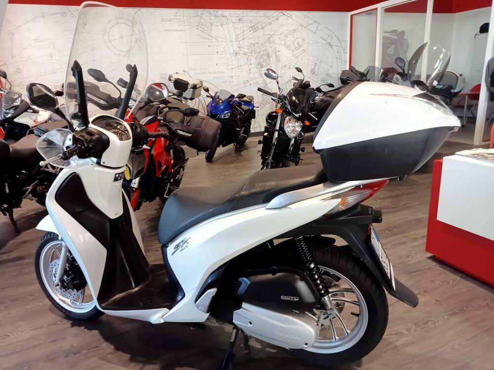 Honda SH 150 i ABS (2013 - 16) (2)