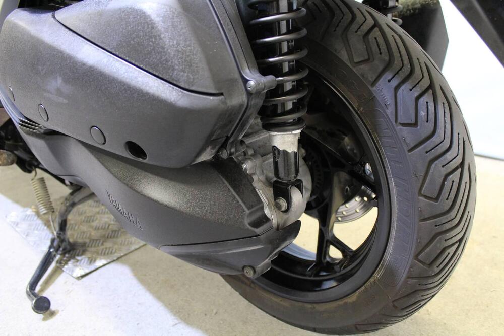 Yamaha X-Max 300 ABS (2017 - 20) (15)