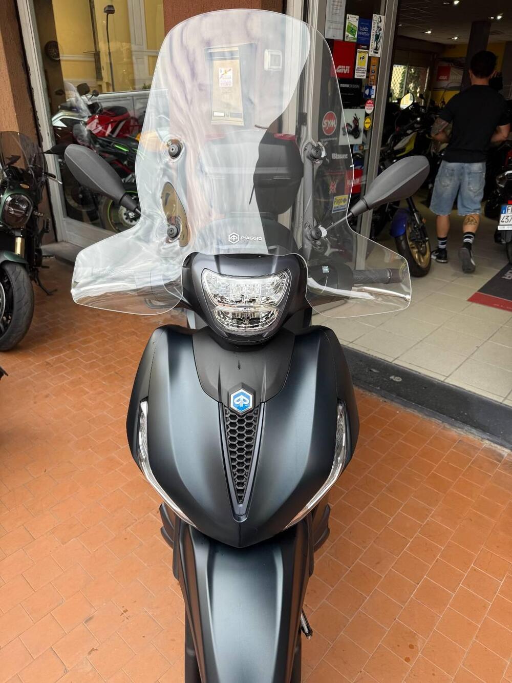 Piaggio Beverly 400 S ABS-ASR (2021 - 24) (3)