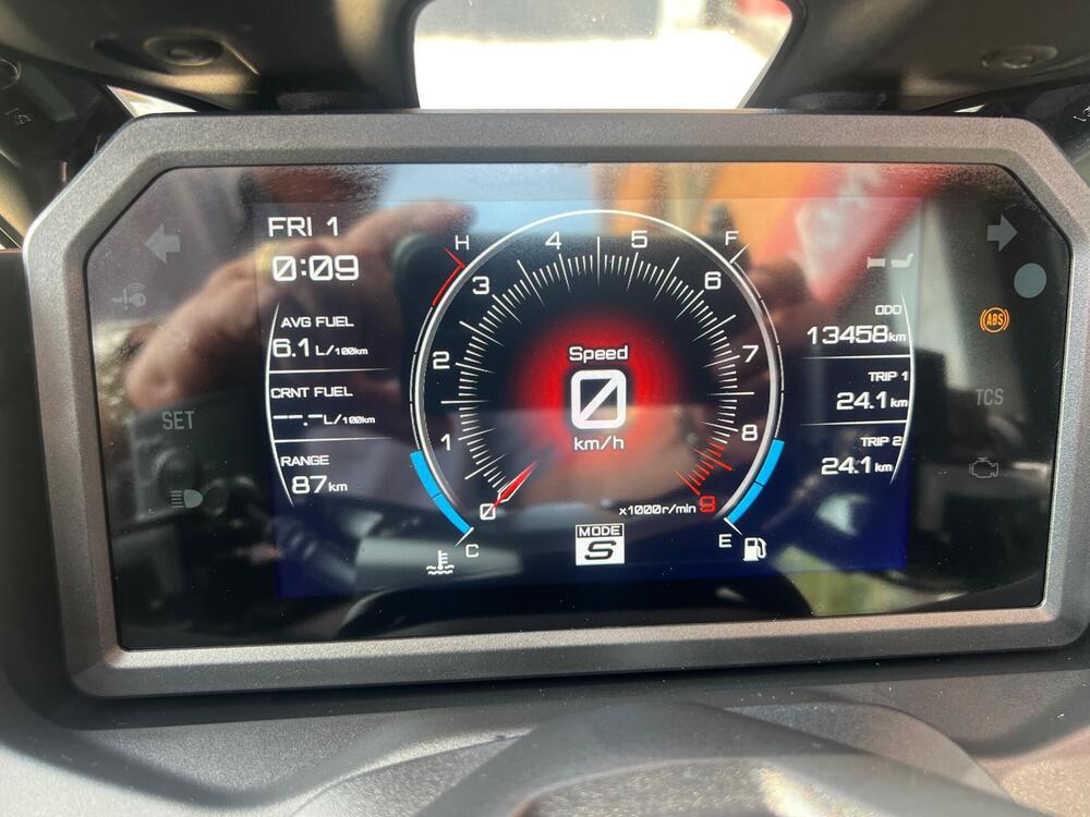 Yamaha T-Max 560 Tech Max (2022 - 24) (5)